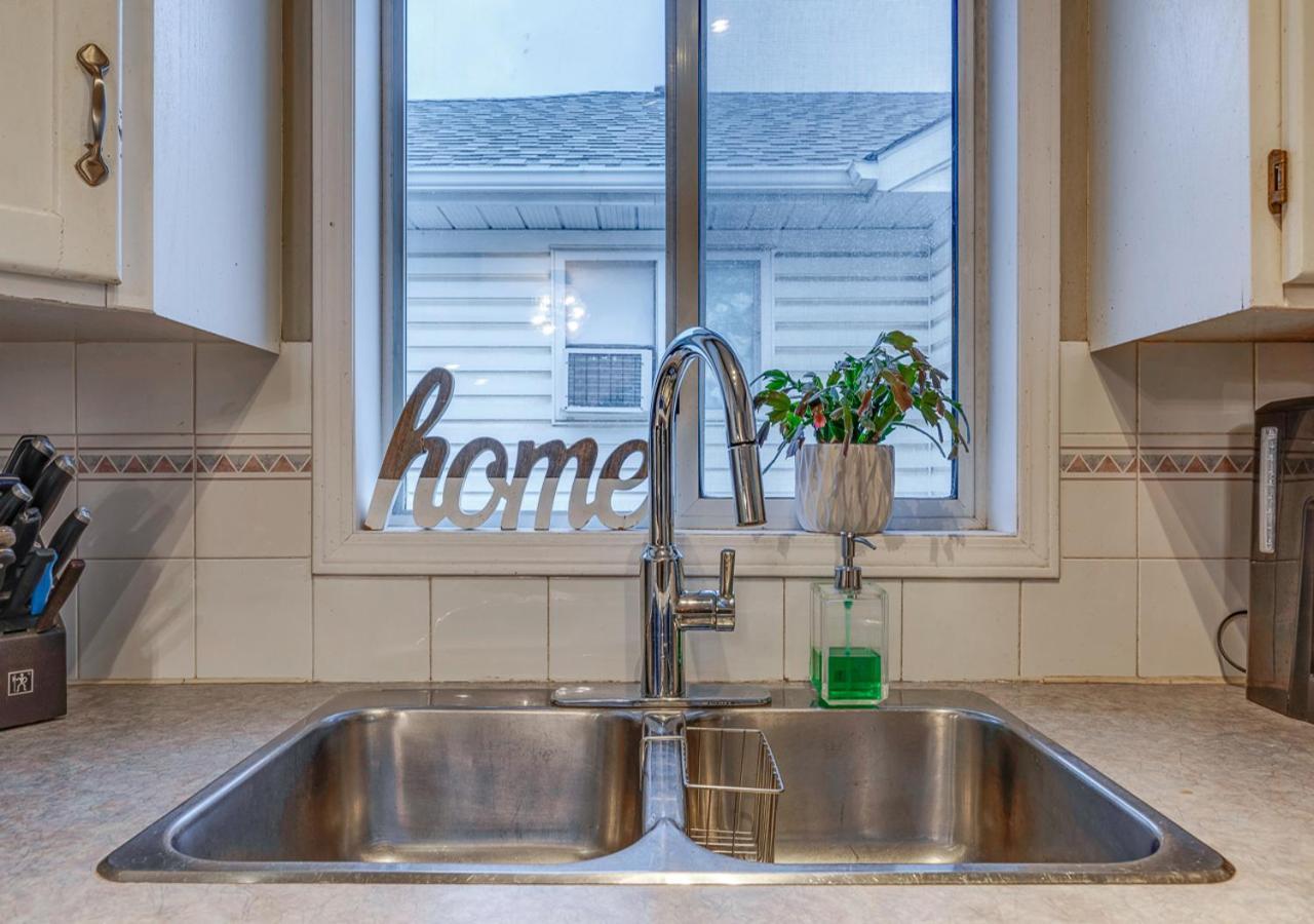 Cheerful 5-bedroom With Free Parking On Premises