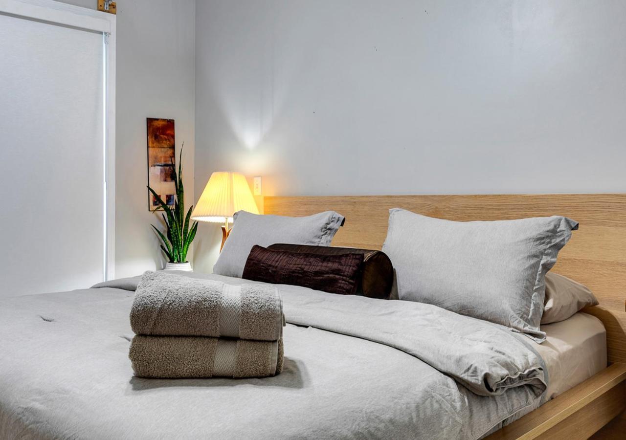 Cheerful 5-bedroom With Free Parking On Premises Holiday home *